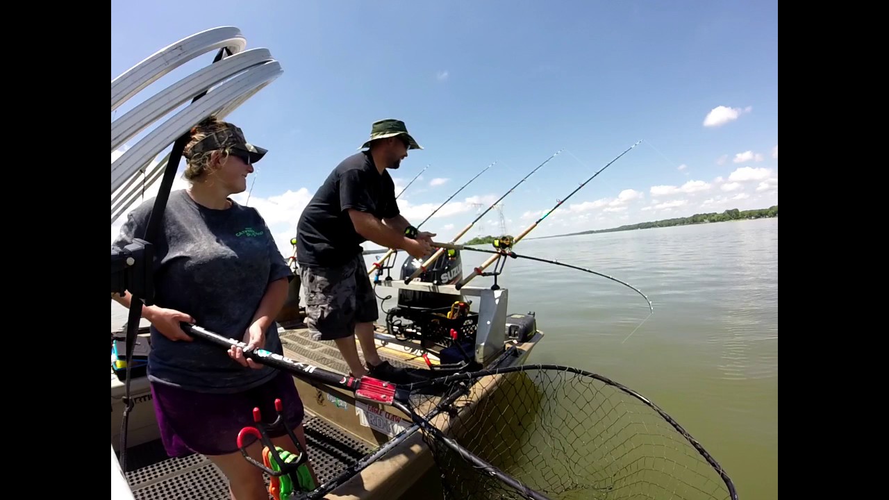 a unbelievable day of catfishing on wheeler lake alabama.