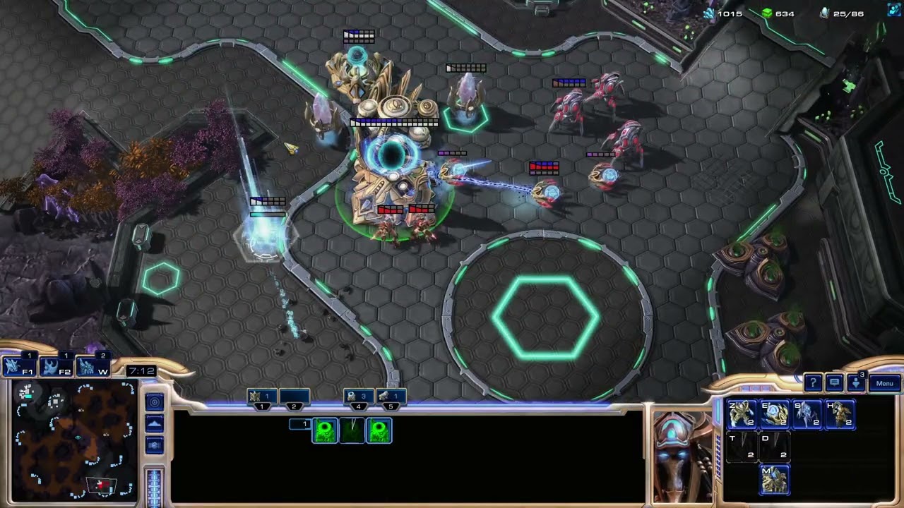 Starcraft 2 - Learning vs the AI: Cannon Rush