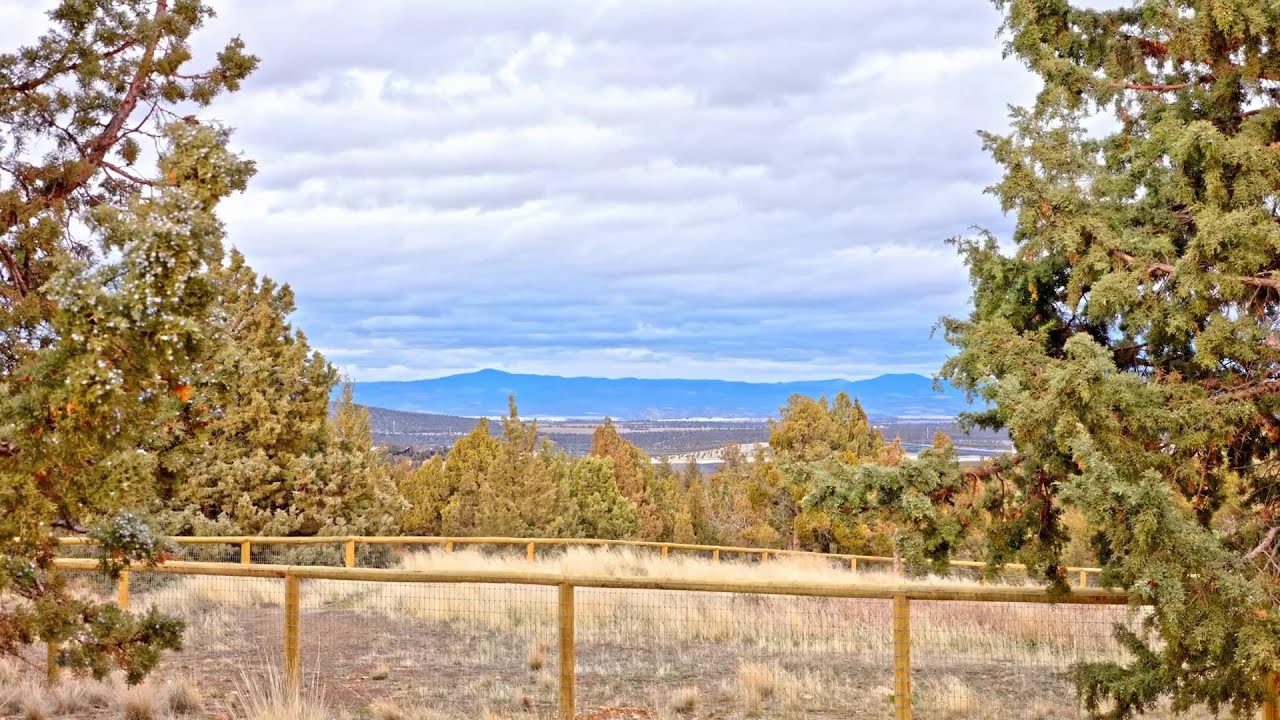 8551 SW Red Cloud Lane Powell Butte