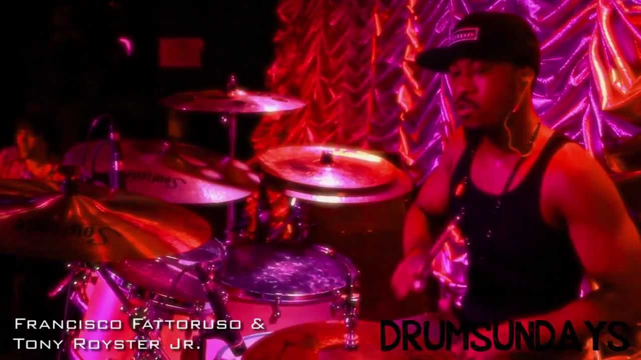 DrumSundays - Francisco Fattoruso & Tony Royster Jr.:Robot Ataca