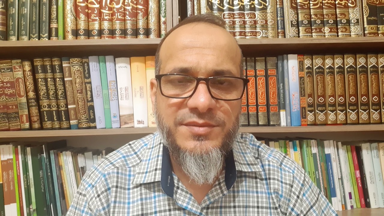 من آداب الزيارة في الإسلام:  الاستئذان والتخفيف من وقت الزيارة.