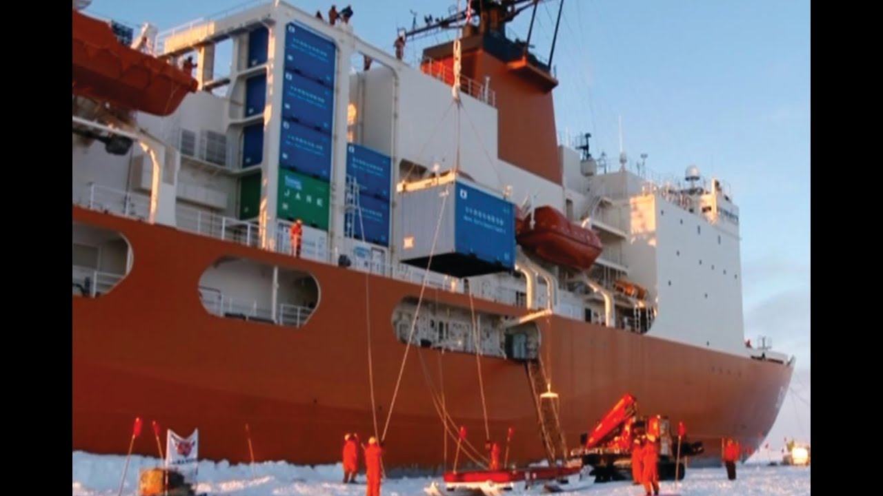 【南極地域観測協力行動】　 艦内輸送システム　～海上自衛隊～