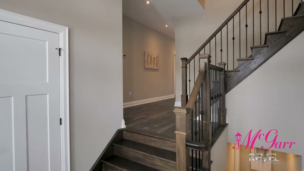 UNBRANDED  194 Iva St, Welland, ON   Mary Jo Madera McGarr- REVEL Realty