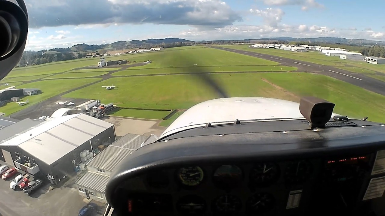 Circuit Flying With A Twist ~