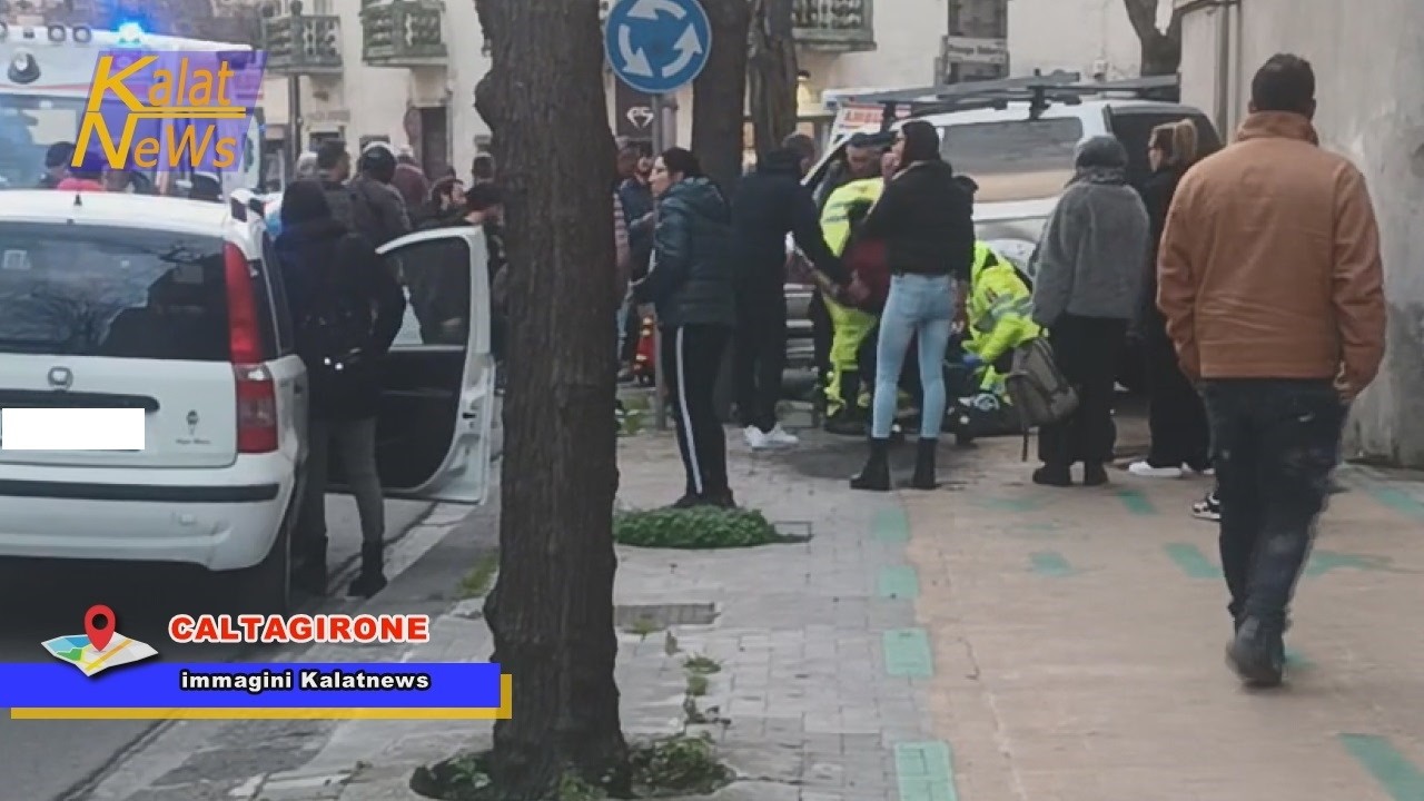 Caltagirone, malore alla guida fuoristrada si schianta contro muro e una Mercedes-Slk