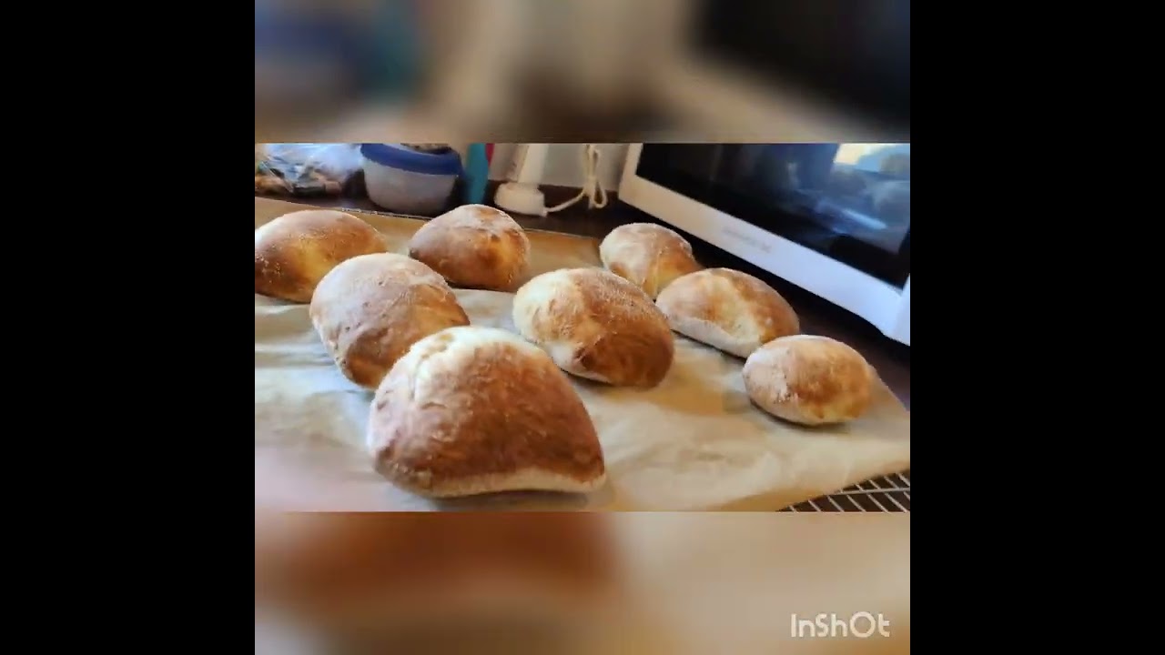 ciabatta boller (fra dejklump til f&aelig;rdig bolle) (from raw dough to finish product)