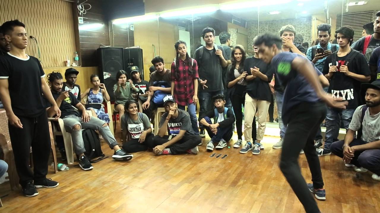 House finals Prithvi vs Ronnie @Mumbai HipHop Locals vol2 winner Prithvi