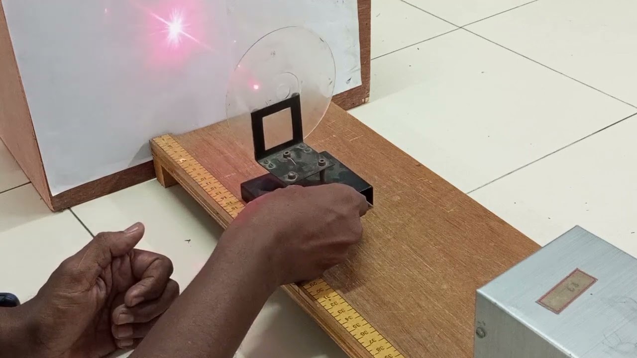 CD-Determination of width of the groove of CD using Laser | தமிழ் | CD/DVD |groove width| Senthil