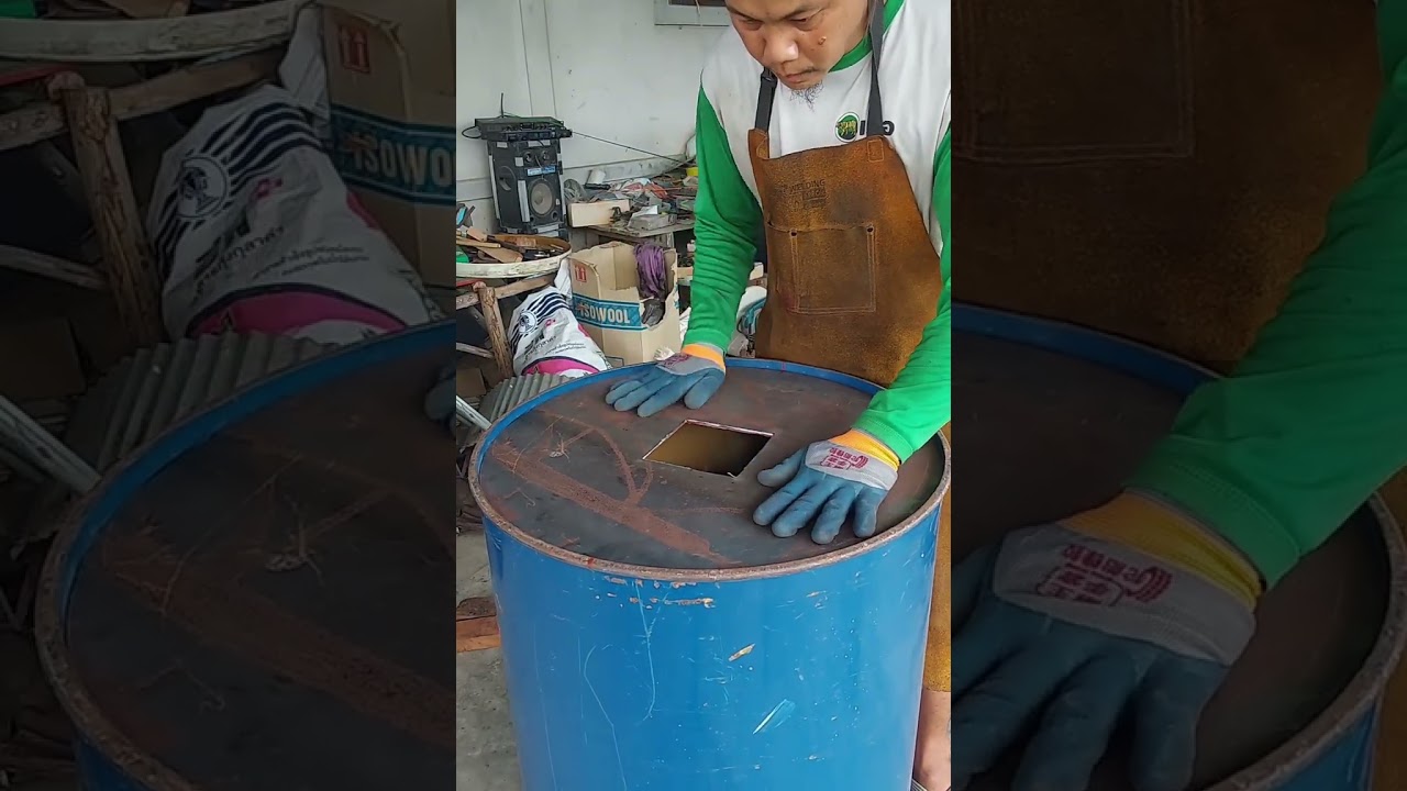 เผาถ่านด้วยถัง 200 ลิตร #วิธีการทำเตาเผาถ่าน #ท่อเดี่ยว ตามแบบฉบับ #TkCharcoal101