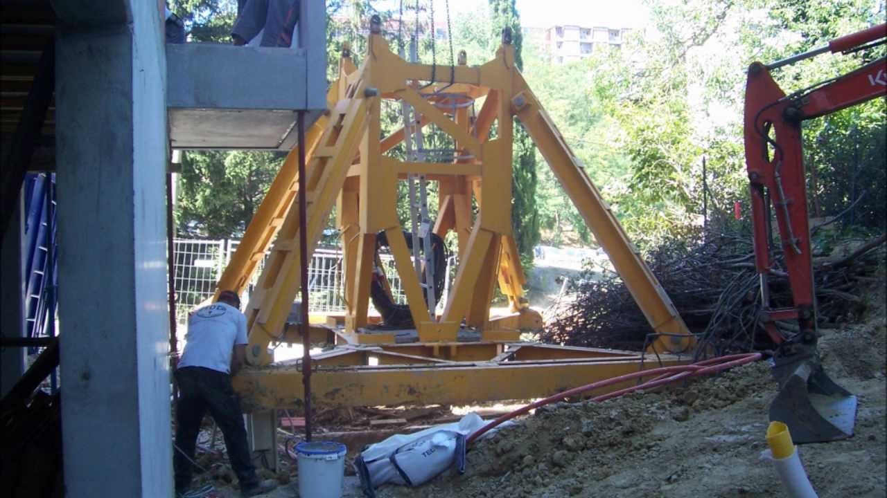 DEMONTAGE DE GRUE
