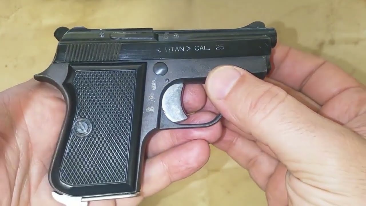 How to Disassemble the Tanfoglio Titan, .25 Auto (6,35x16 mmSR/6,35 mm Browning)