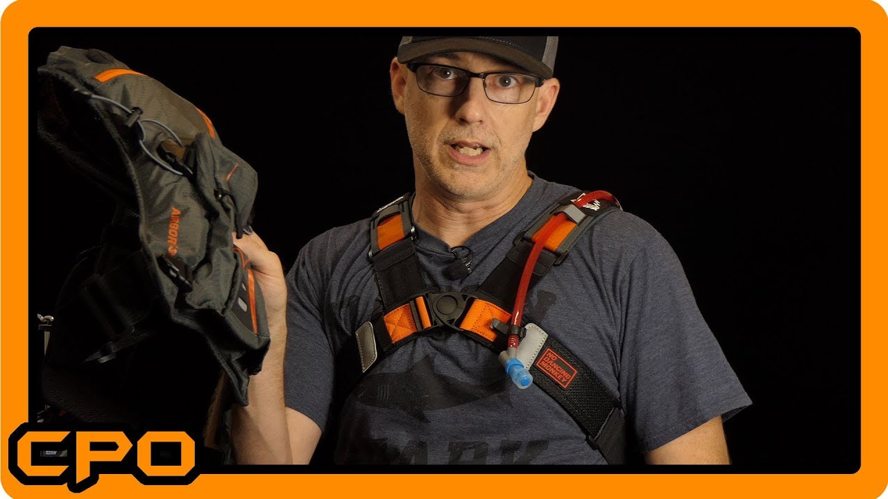 USWE Airborne 9 and Airborne 3 Review and Comparison - MTB Backpack - Hydration