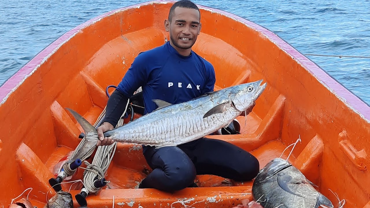 spearfishing around Naboro Fiji..