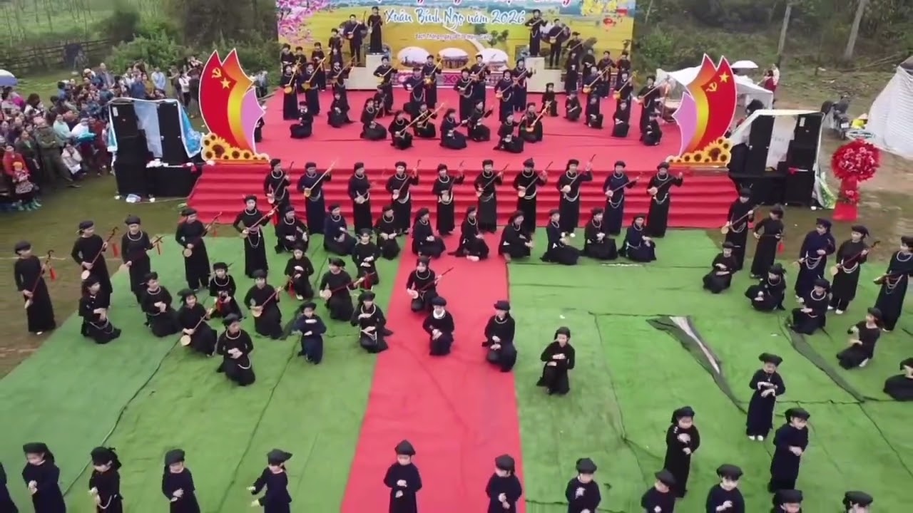 Hội Xuân quê noong  ĐL: Văn Tiến Khởi TH: Đôi văn nghệ xa Bạch thông