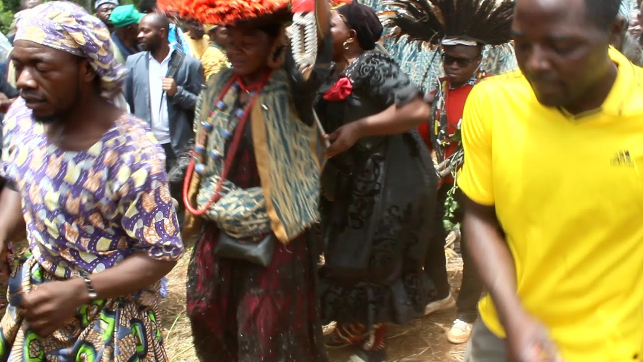 culture et danse culture: danse poumejo; danse de culture