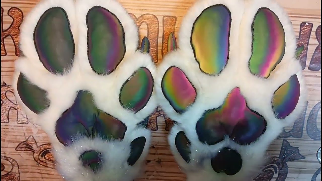 Фурчатки светоотражающие. Reflective handpaws