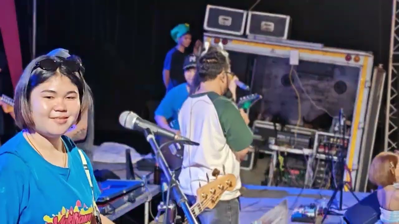 สนุกสนาน'''''สาวบางโพ-สาวเมืองนนท์ วาไรตี้มันๆ!!!!!!