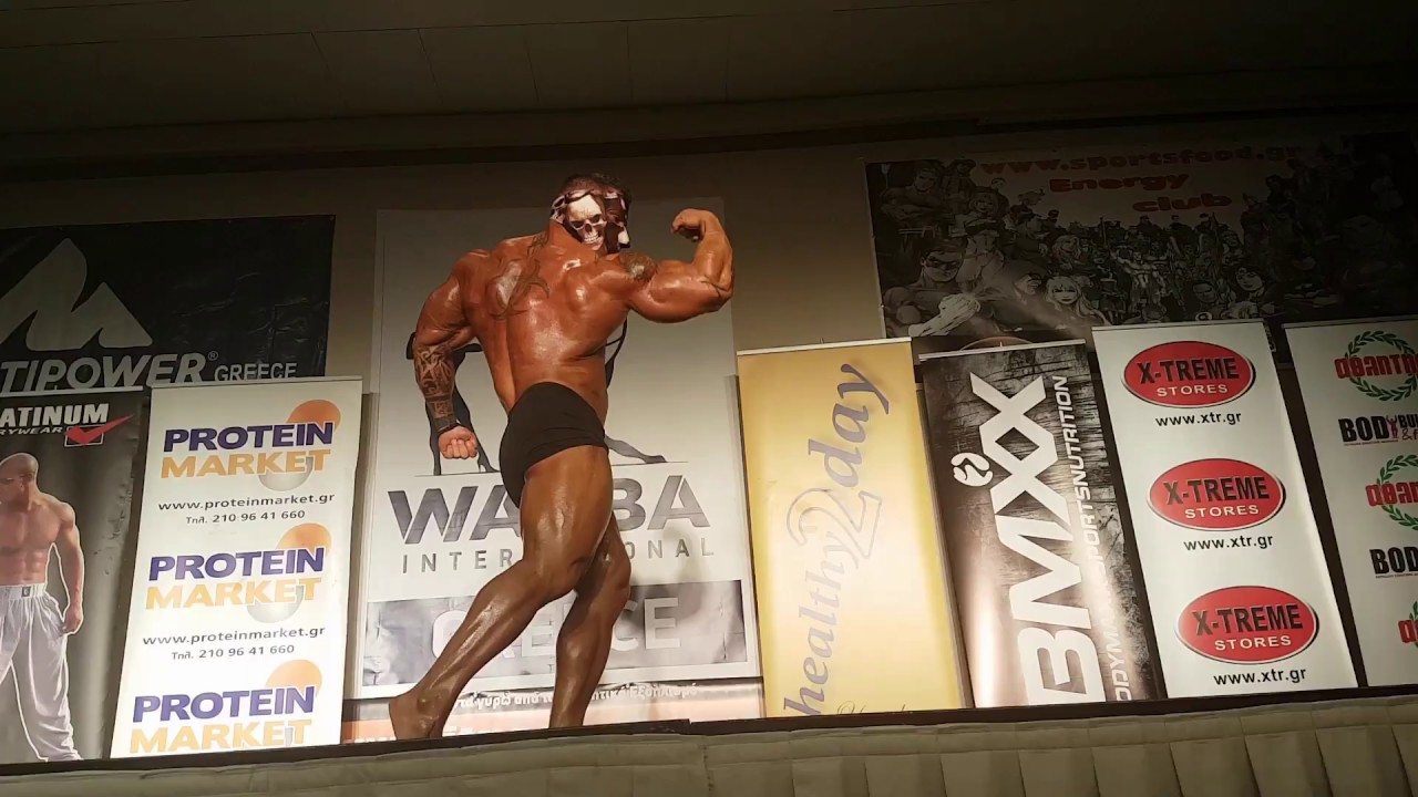 Γιάννης Αλιμπέρτης Guest Posing May 2017 on stage