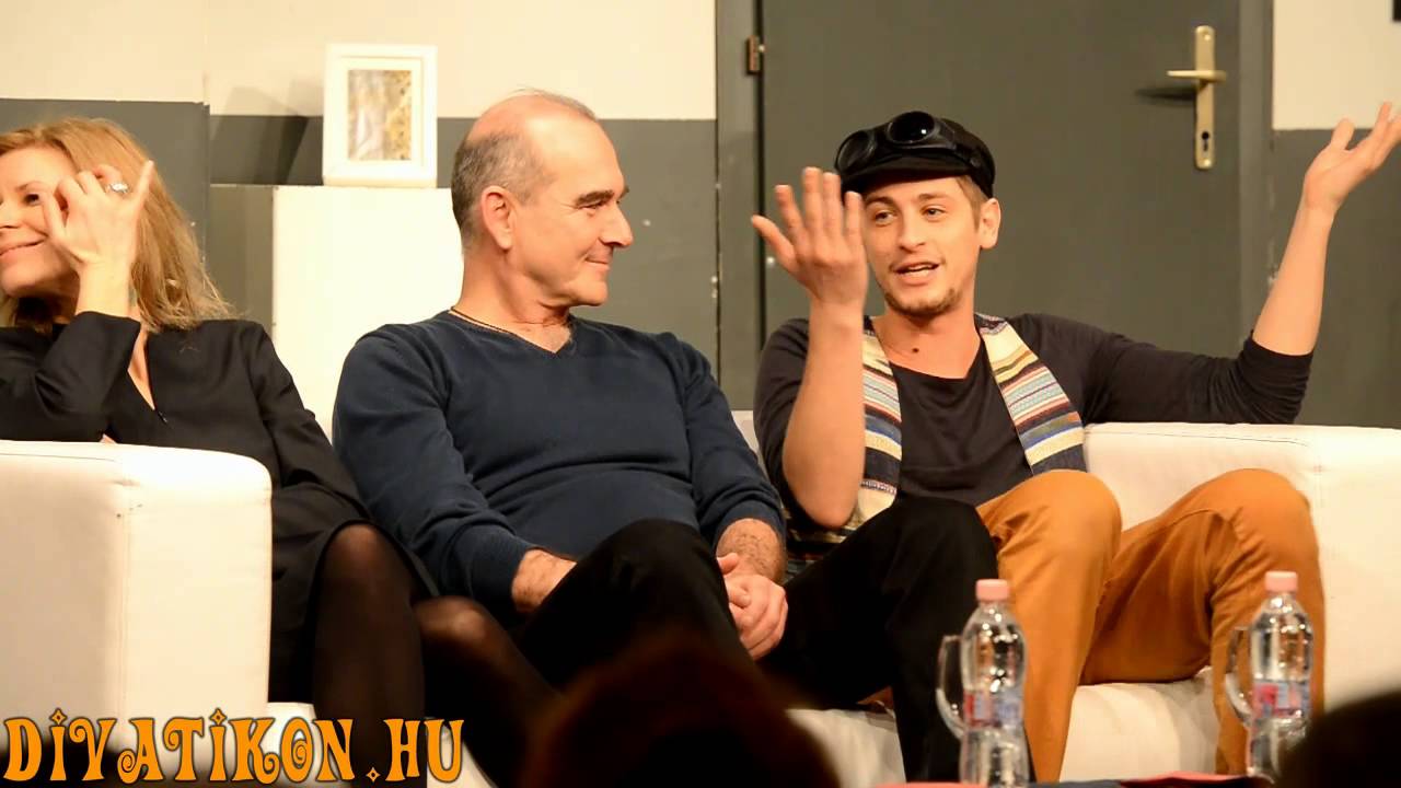 Moln&aacute;r Piroska majdnem hanyatt esett, Mohai Tam&aacute;s elfelejtette a szerep&eacute;t!