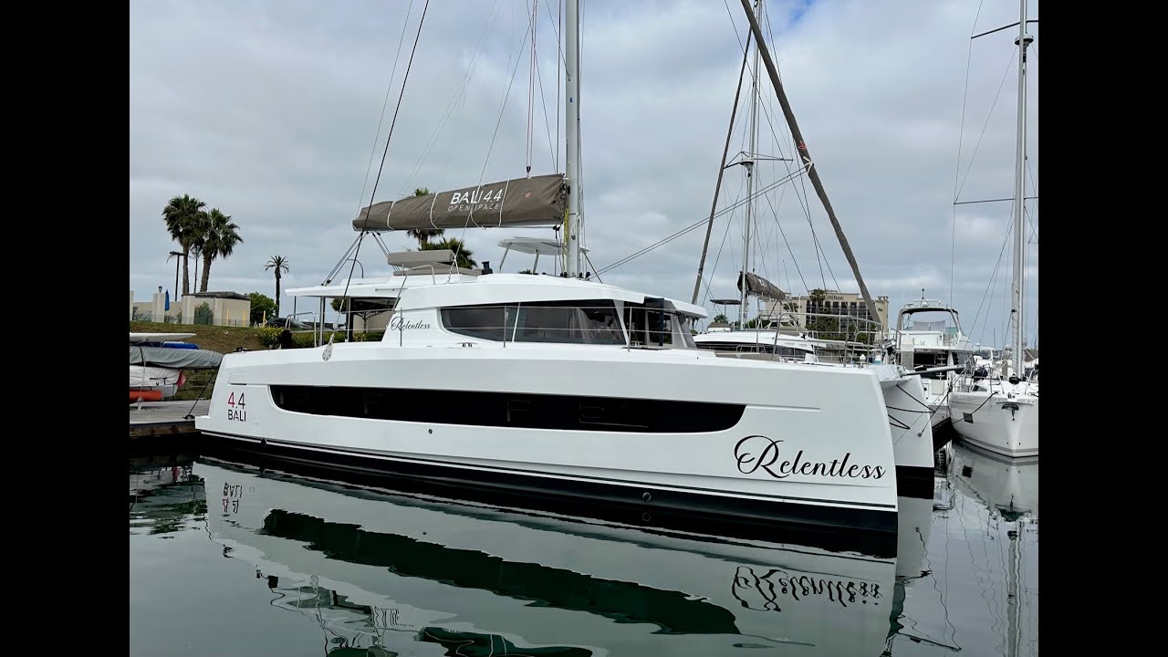 Новый катамаран Bali Catamarans 4.4 2023 года. Видеообзор от: Яна Ван Туйла, дилера катамаранов н...