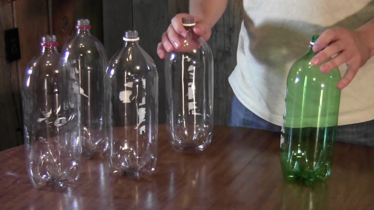 How to make a broom from soda bottles