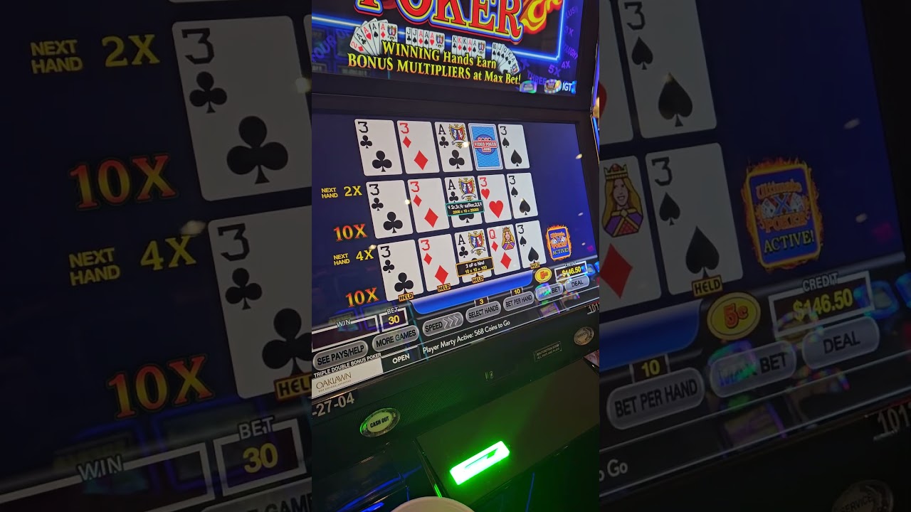 600x massive win! QUADS with kicker! 20x in multipliers. #videopoker #tripledouble #quads #casino