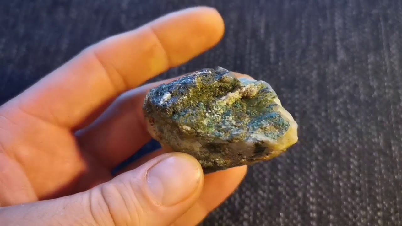 A VERY Magnetic Stone.. What is it??