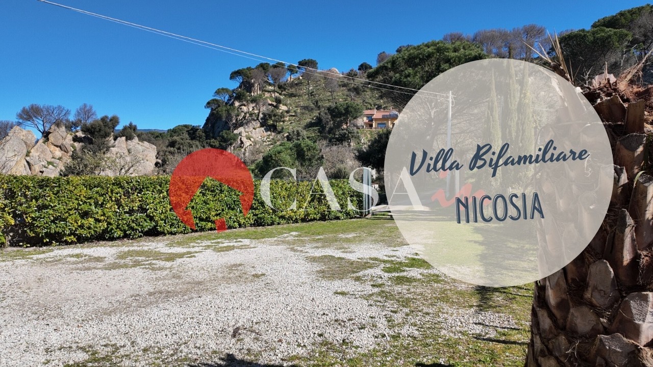 VENDESI VILLETTA BIFAMILIARE A DUE PASSI DAL CENTRO A NICOSIA