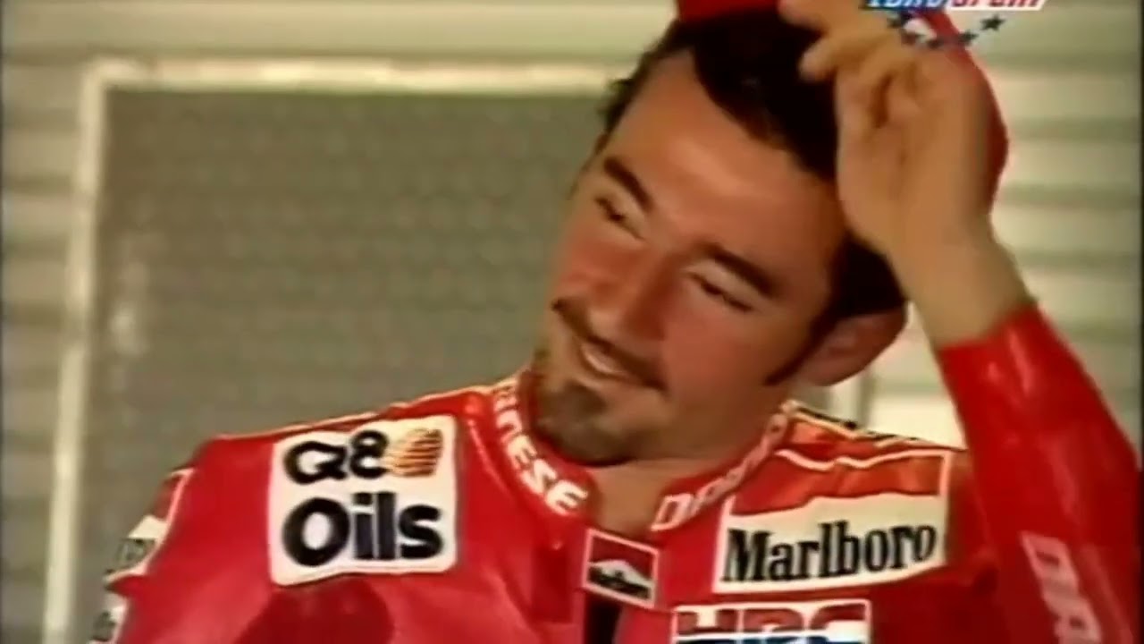 Max Biaggi first ride on #nsr500 #gp500 #motogp