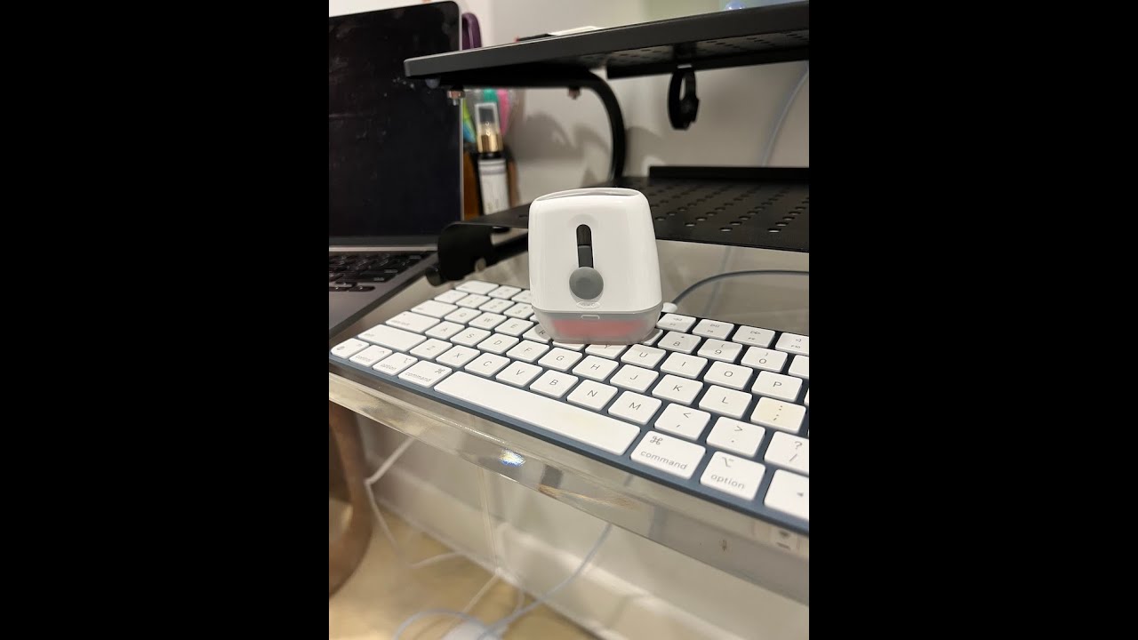 Expert-Recommended: The Oxo Keyboard Cleaner for Effortless Computer Cleaning! #cleaninghacks