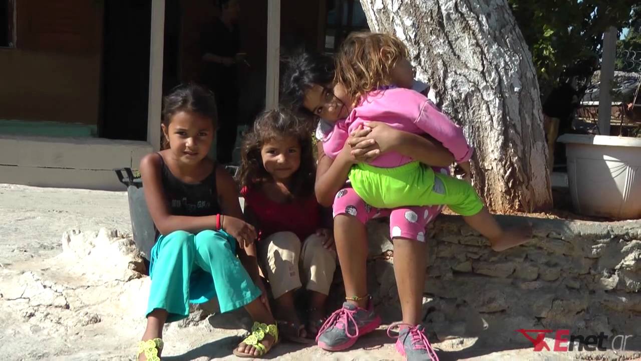 Ραντεβού στις παράγκες όπου μένουν οι Έλληνες Τσιγγάνοι