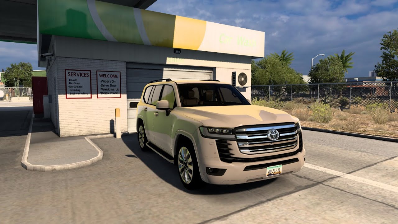 Quick tour in a 2022 Toyota Land Cruiser 300 || American Truck Simulator