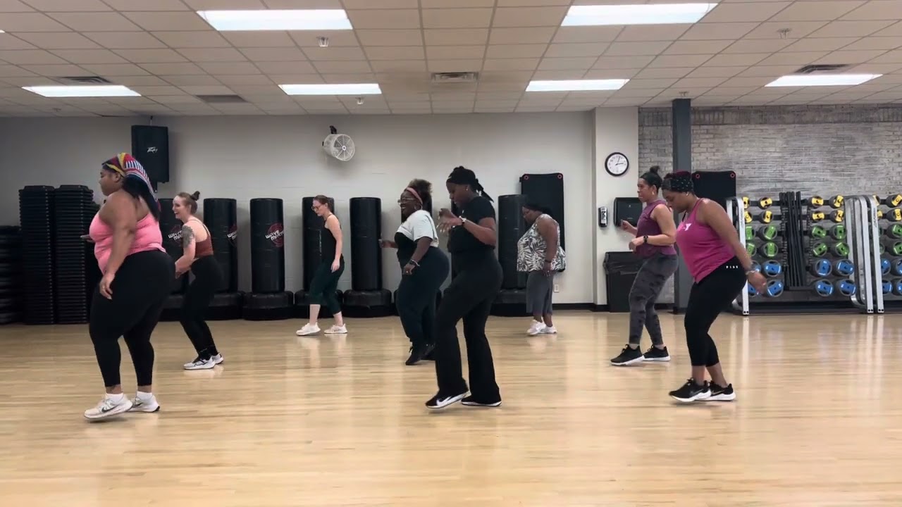 Move It - Kayla G.