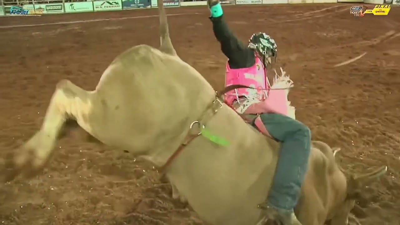 UNS DOS MELHORES PULOS DO TOURO COBIÇADO - TERCIO MIRANDA - CRP