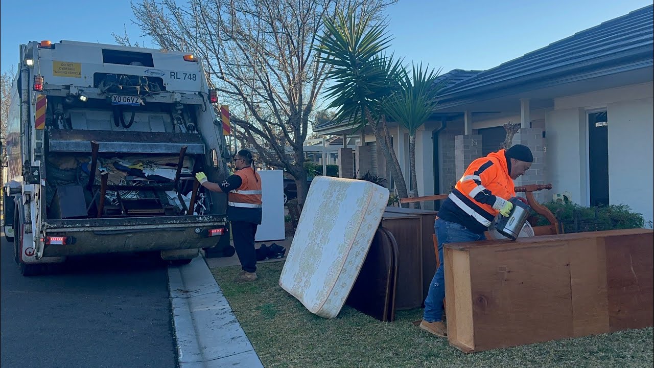 Campbelltown Bulk Waste - Council Clean Up - Packing Out 