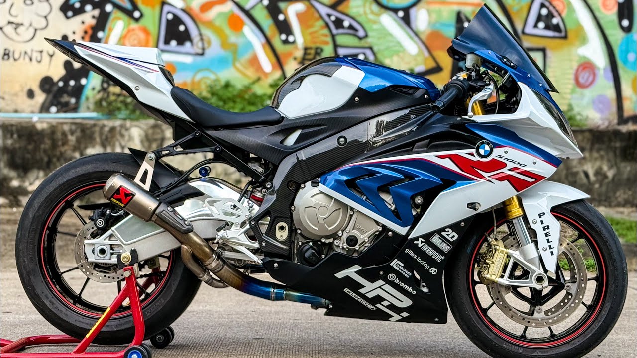 BMW S1000RR abs pro ปี ค.ศ.17 จดทะเบียนปี19 ไตรคัลเลอร์ยอดฮิต สภาพสวยใส ใครหาอยู่ไม่ควรพลาด 
