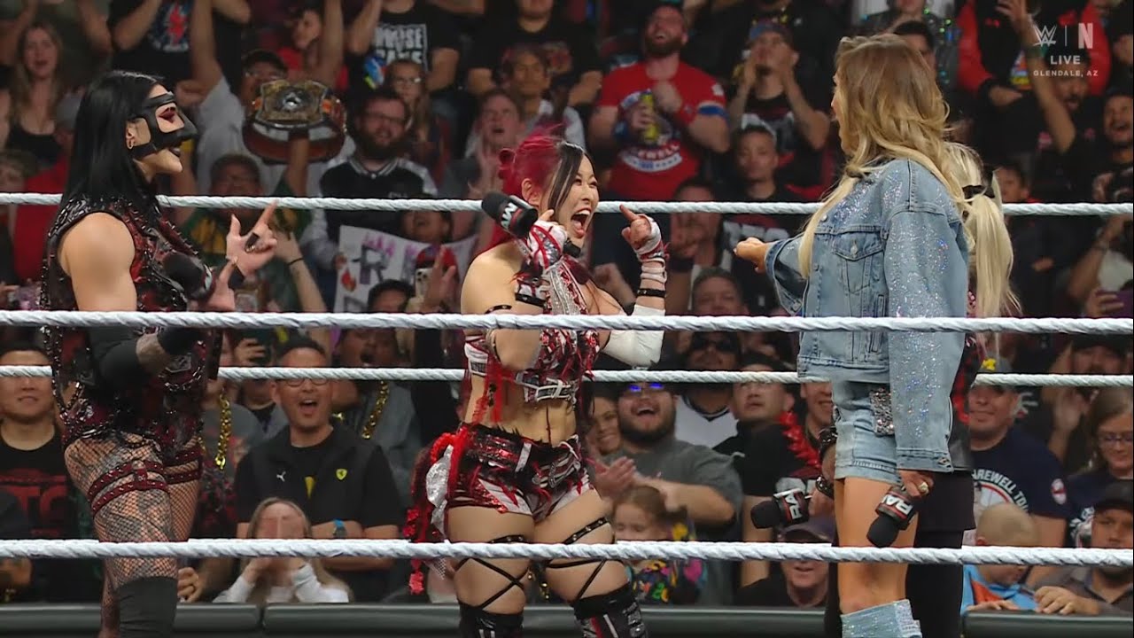 Rhea Ripley y Iyo Sky confronta Charlotte Flair y Alexa Bliss - WWE RAW 1 de Diciembre 2025 Español