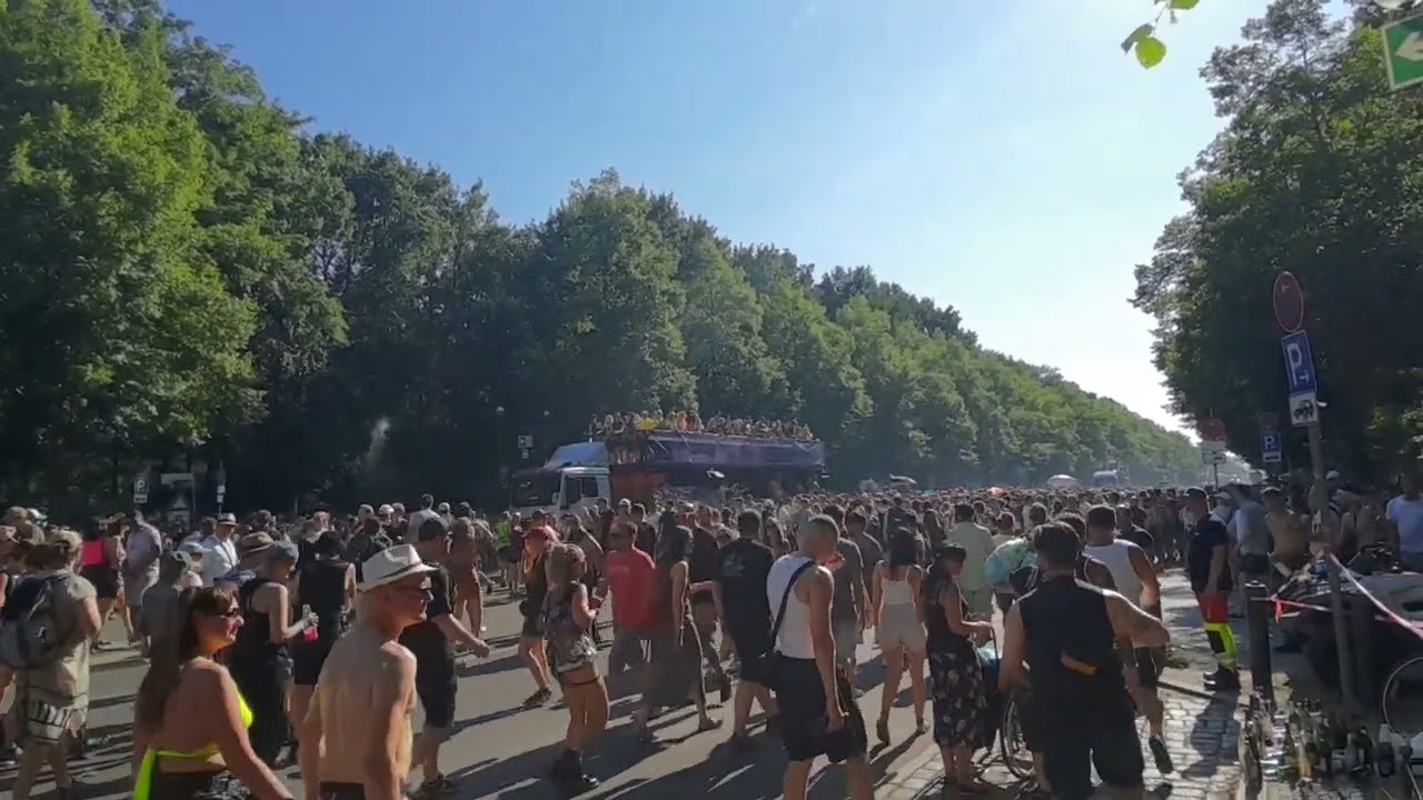 20230708  20230708 Love Week Electronic Music Berlin Street Parade