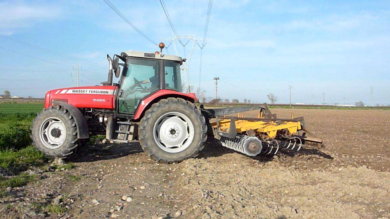 MASSEY FERGUSON 5465 con frangizolle
