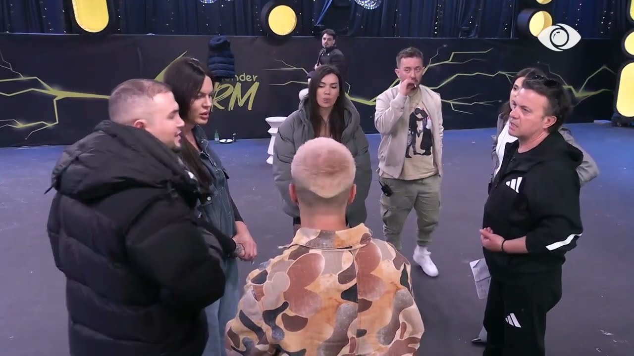Gjesti dhe Shkëlzeni ngacmojnë banorët gjatë provave të shfaqjes