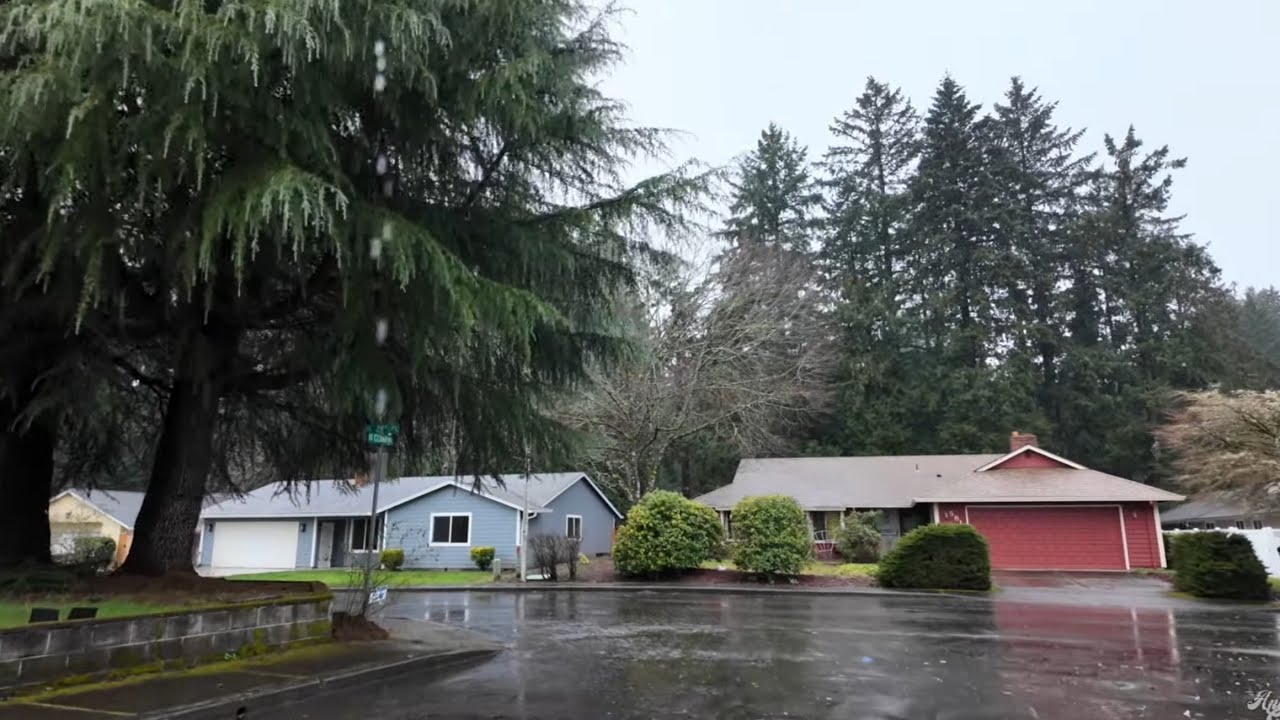 Rain Walk in a Suburban Neighborhood | Hillsboro Oregon