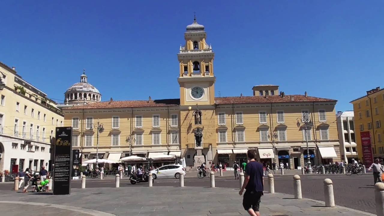 Parma a spasso per la città
