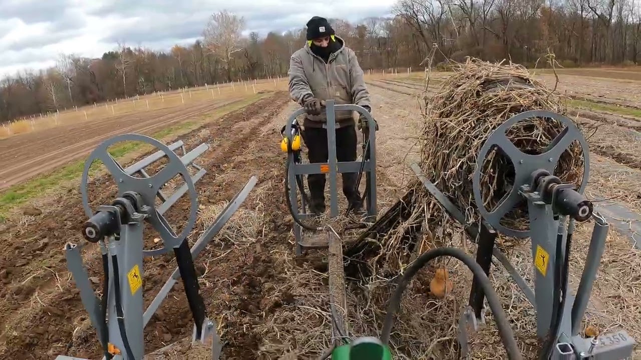 Guardando Equipo Y Sacando Plastico 