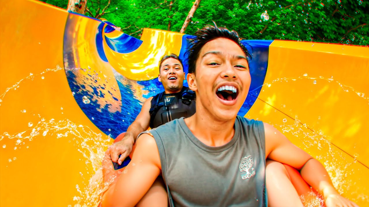 GengTonsom: Main Gelongsor Terpanjang Di Dunia Escape Theme Park