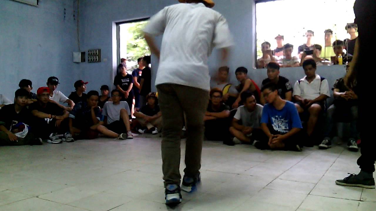 Bboy Linkb top 32 Dance And Burn Jam
