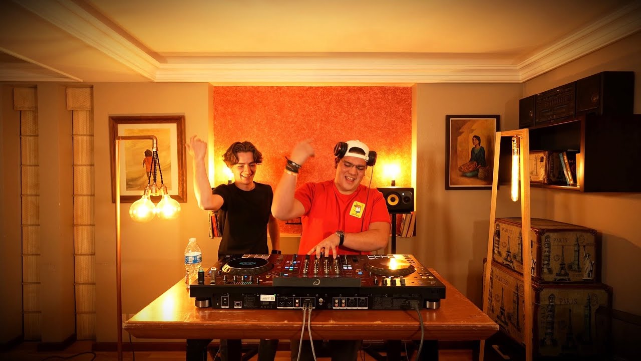 Piccolo B2B Pach - DJ Set