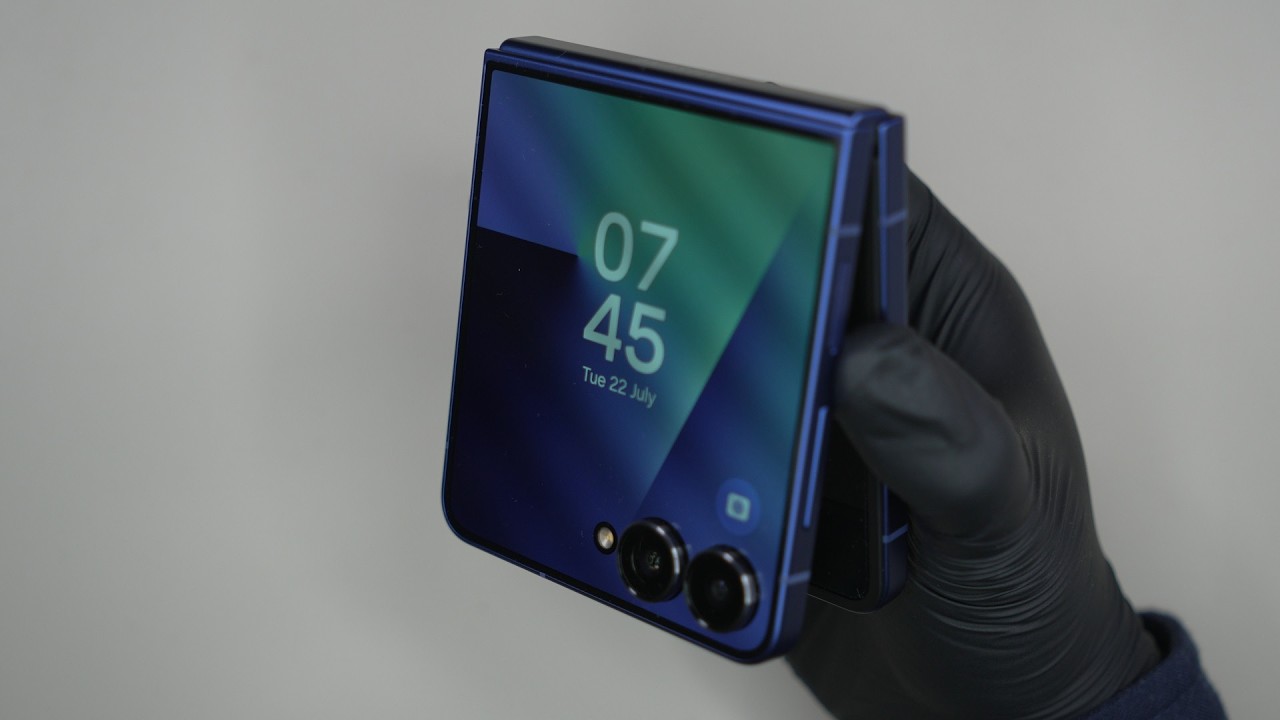 TechUnboxings ASMR: Samsung Galaxy Z Flip7 (Blue Shadow) Unboxing