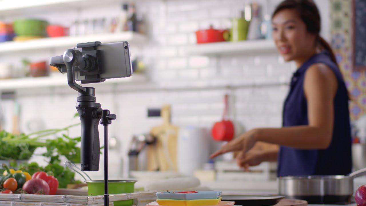 DJI Osmo Mobile &ndash; The Vlogger