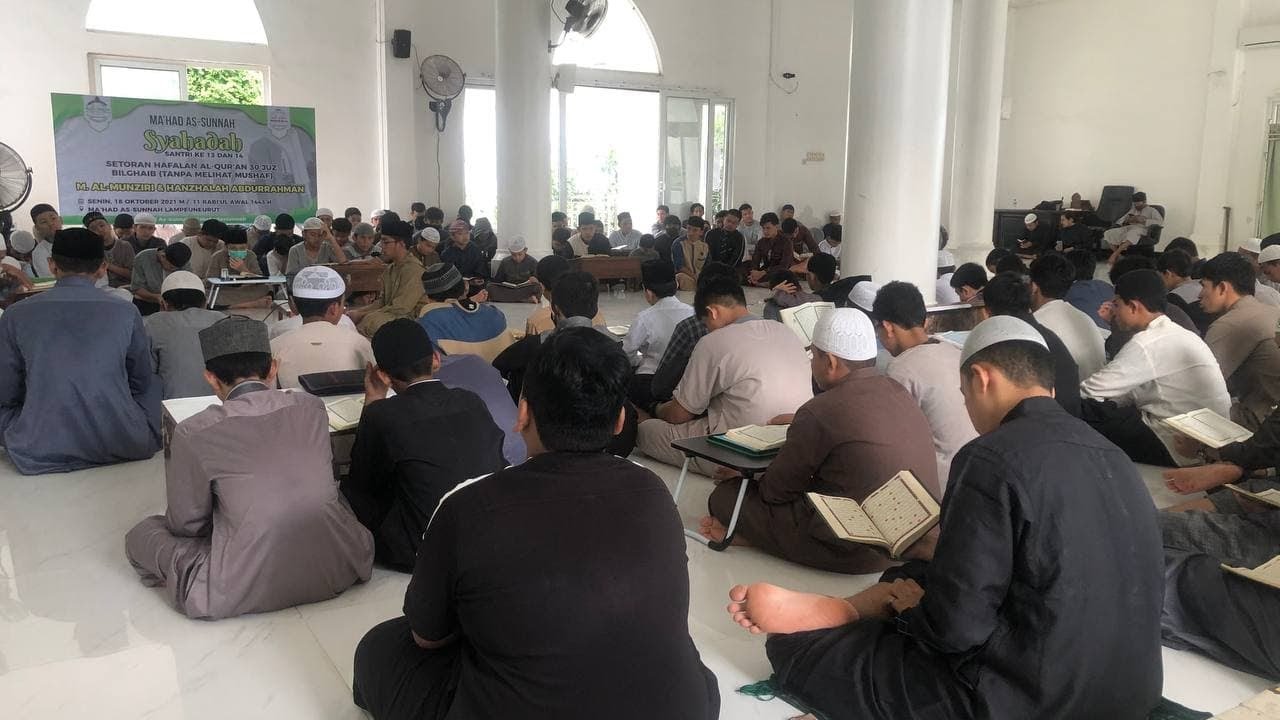 🔴 [LIVE] Syahadah  Santri Ma'had As - Sunnah M Al Munziri & Hanzhalah Abdurrahman