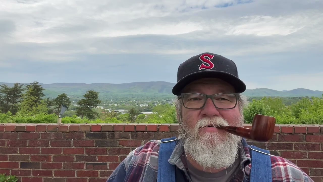 Smoking the Claudio Cavicchi With Grasmere Flake